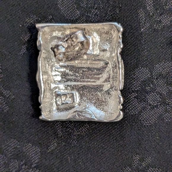 Chic 925 Solid Sterling Silver Textured Earrings - Picture 5 of 6